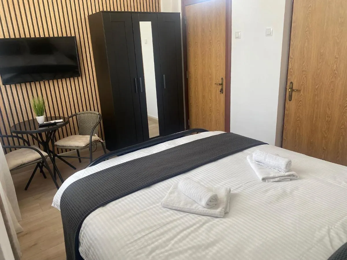Studio 27Mp - Dormitor Cu Baie Proprie - Balcon - Bucatarie Complet Utilata Mogosoaia 0*,