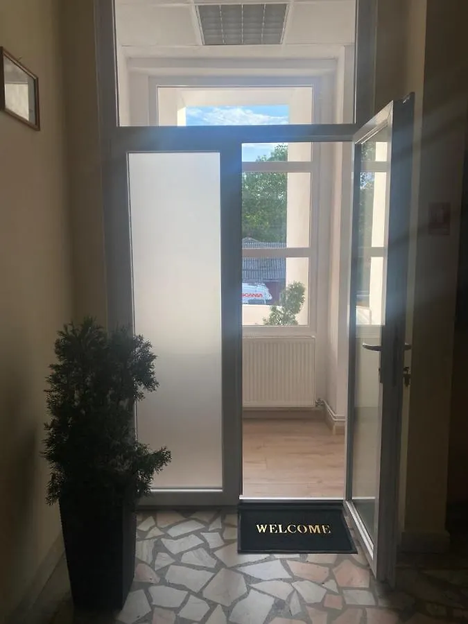 Studio 27Mp - Dormitor Cu Baie Proprie - Balcon - Bucatarie Complet Utilata Mogosoaia Appartamento